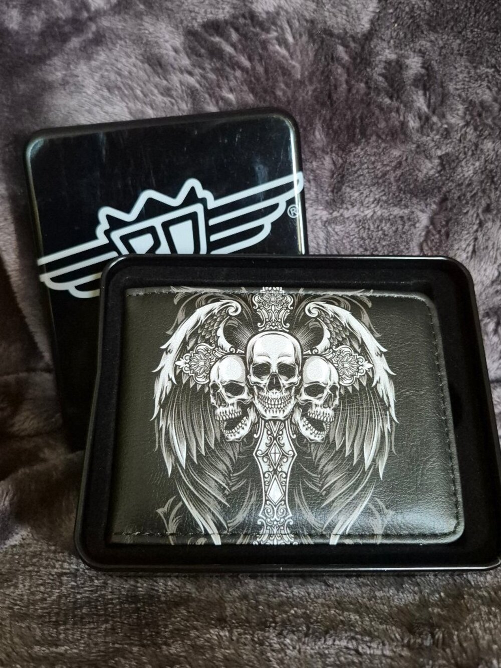 Buckle-Down Men's 2 Sided Bi-fold Wallet - Skulls & Wings